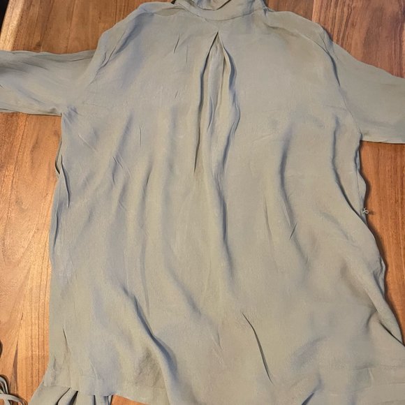 Zara Caledon Green Flowed Panel Button Down Shirt Blouse. Size Small - Picture 9 of 12